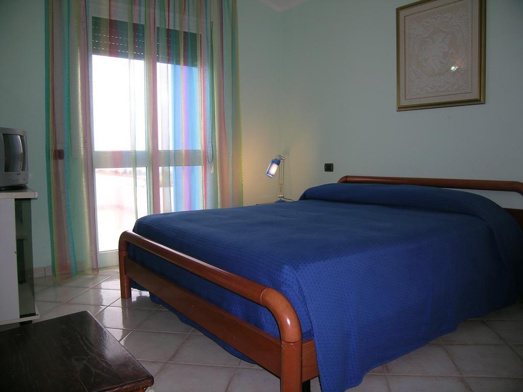 Villa Acquamarina Calasetta Phòng bức ảnh